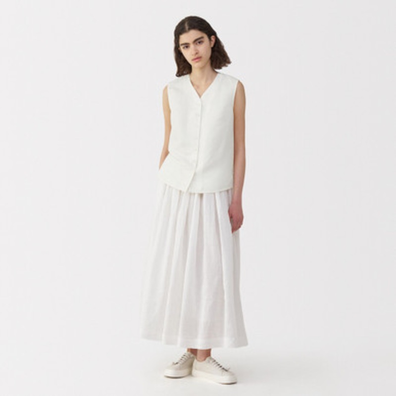 Women's Linen and Silk Sleeveless Blouse