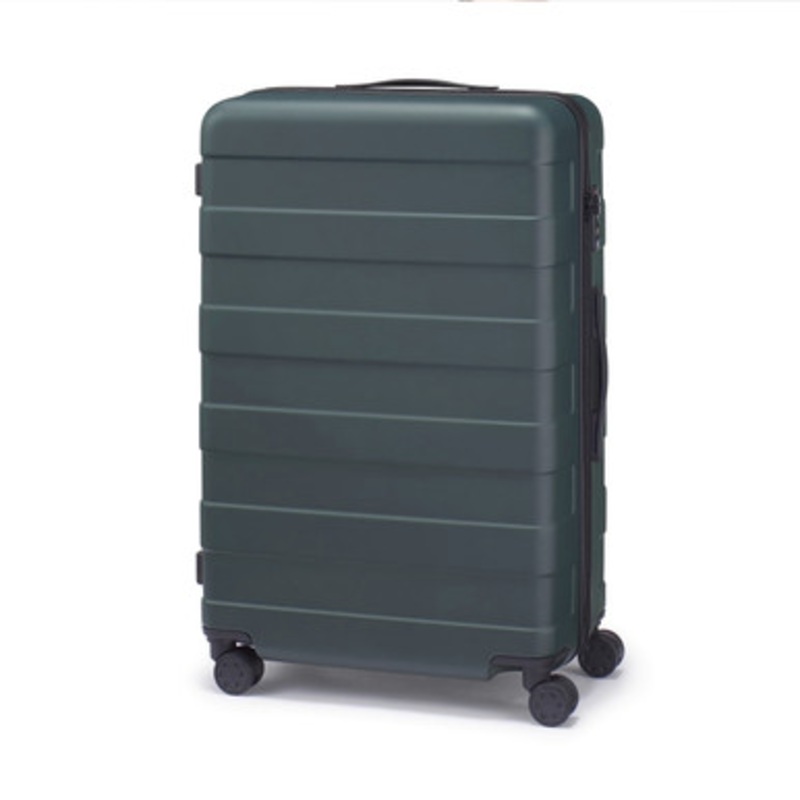 Medium Hard Shell Suitcase  75 L