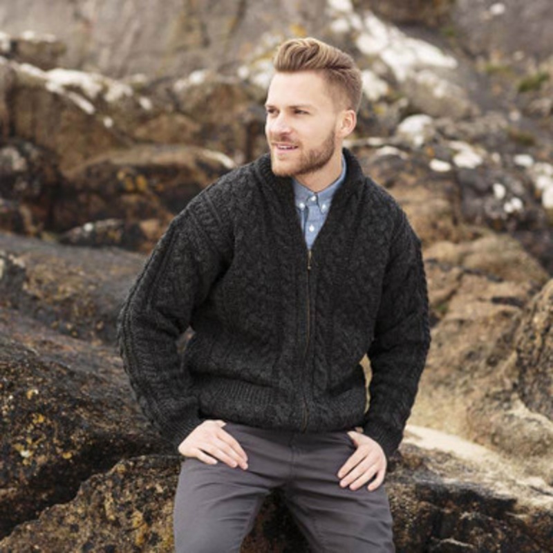 Men's Zip-up Cardigan with Cable Patterns