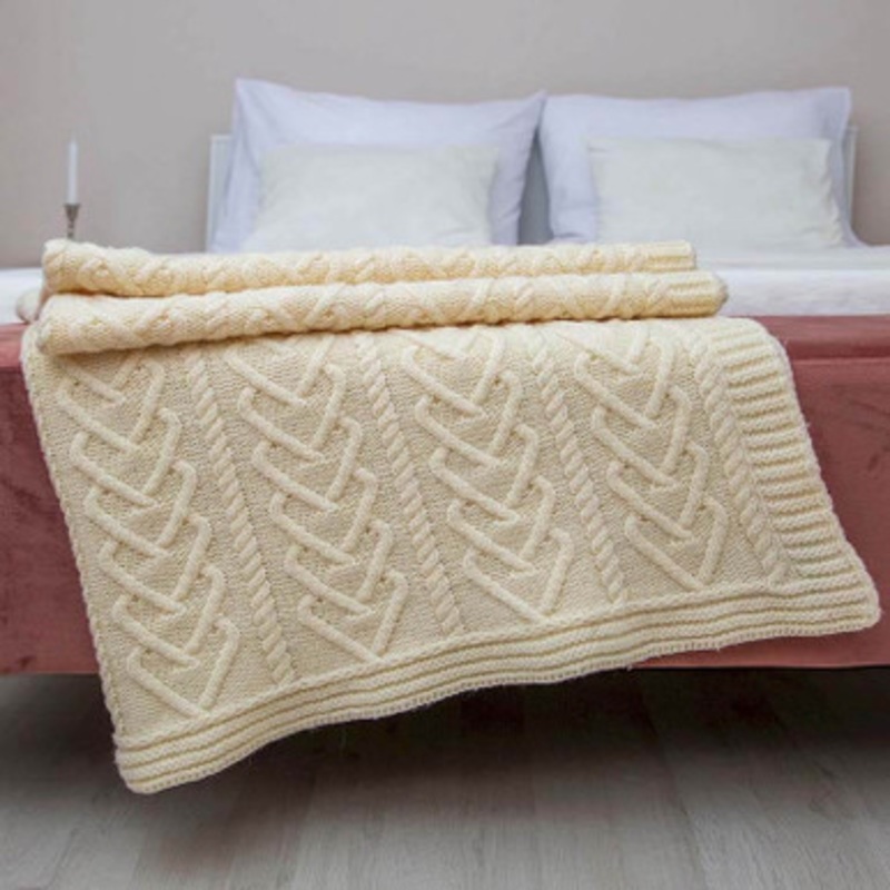 Merino Wool Heart Aran Throw
