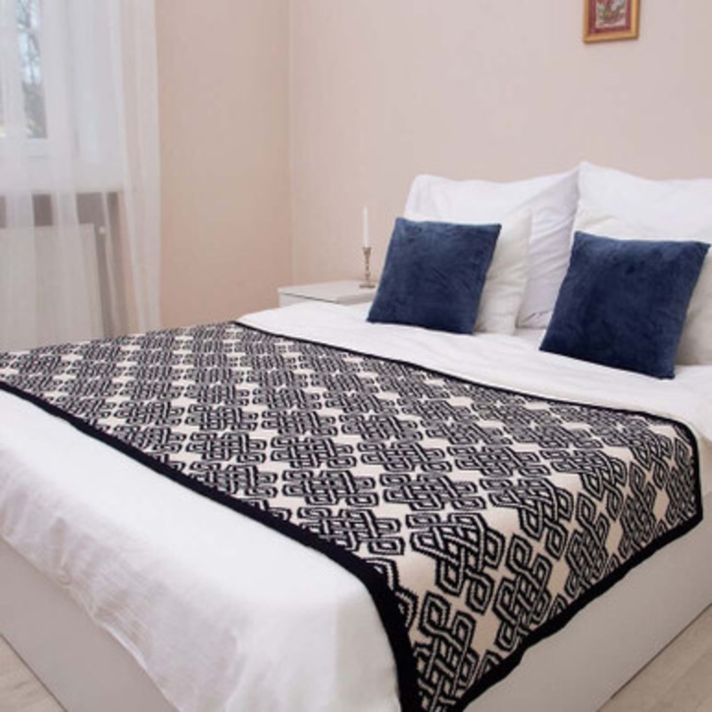 Celtic Pattern Aran Bed Runner