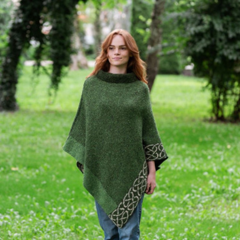 Aran Wool Mulle Cape