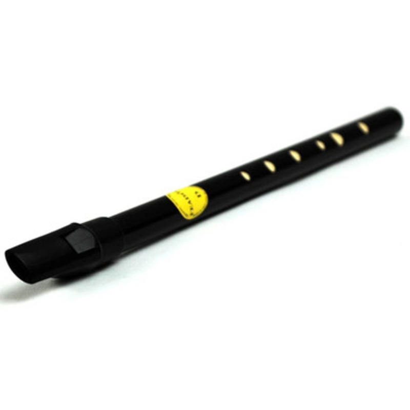 Feadog Black Whistle in the Key of D