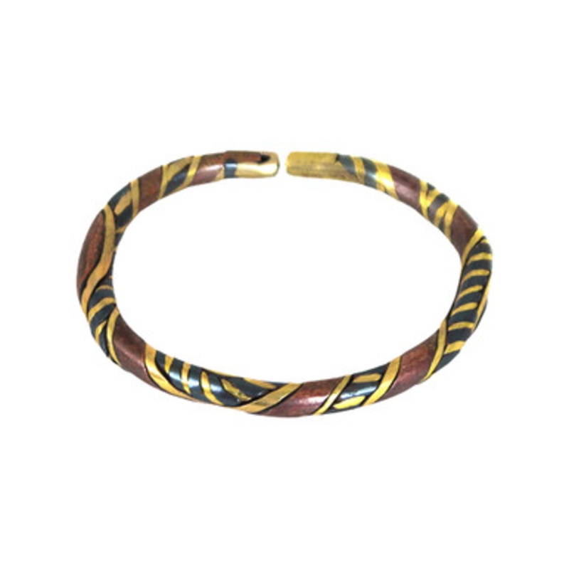 Solid Tri-Metal Twist Bracelet