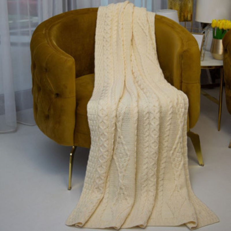 Fisherman Wool Diamond Stich Aran Throw