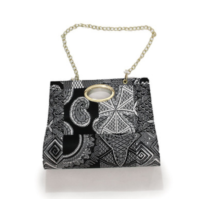 Afrocentric Print Hand Bag: Blk & Wht