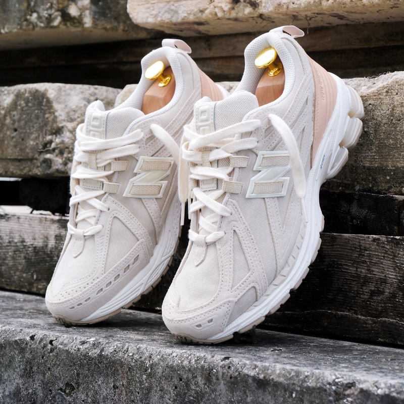 NEW BALANCE M1906FD